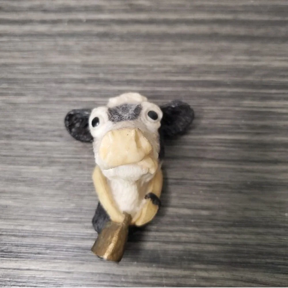 3 Dimensional Cow Heifer Refrigerator Magnet 3D Cow Bell Black And White 3 Inch‎
